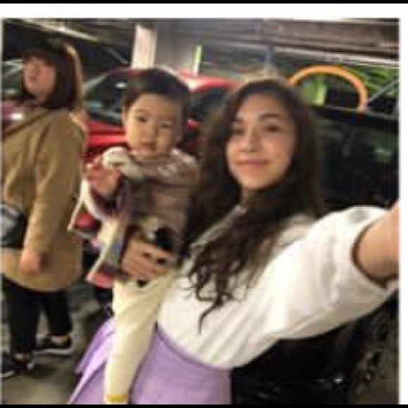 Meet your Posher, Akiko elizabeth - Picture 7 of 8